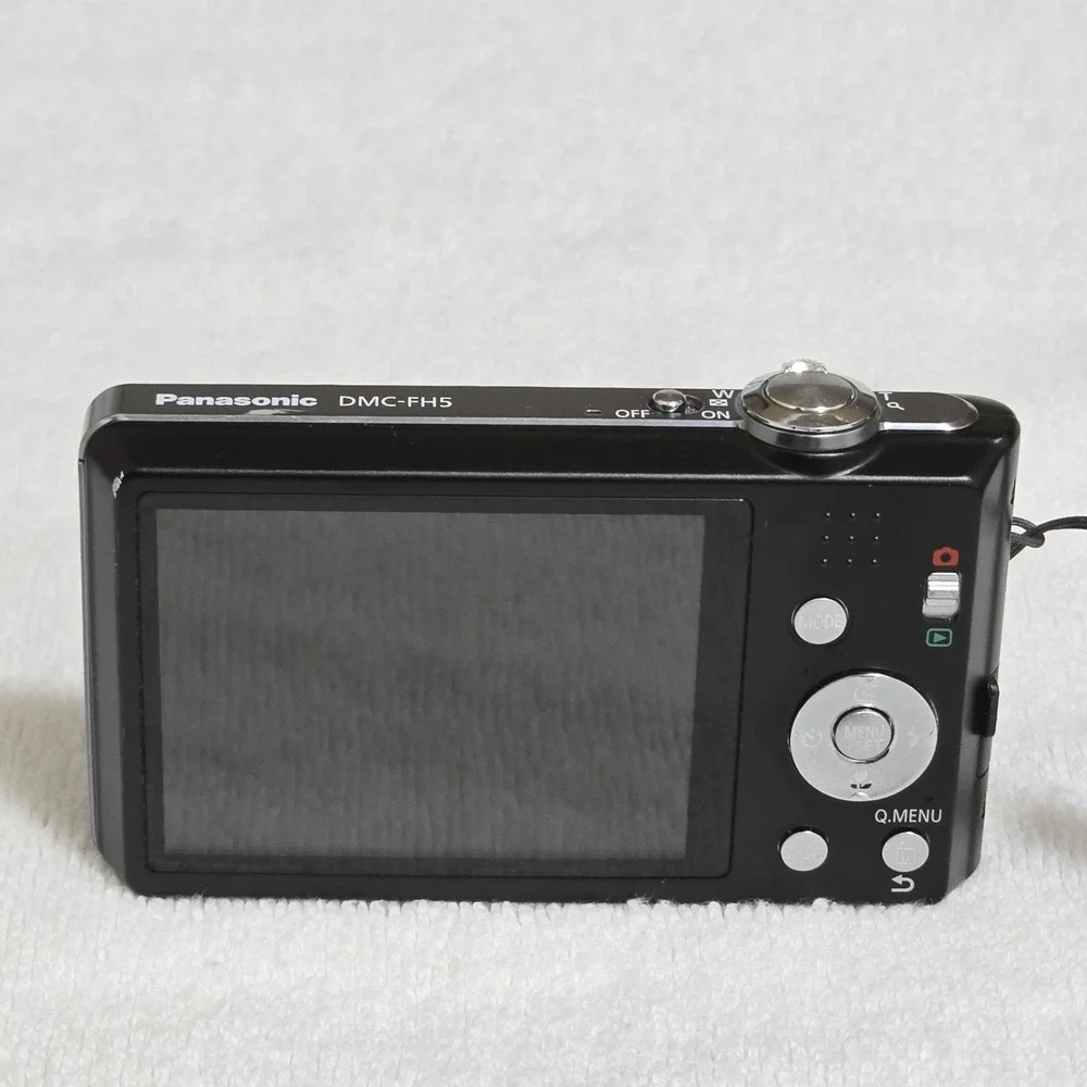 Panasonic LUMIX DMC-FH5 Compact Digital camera Black Works BUT READ‎
